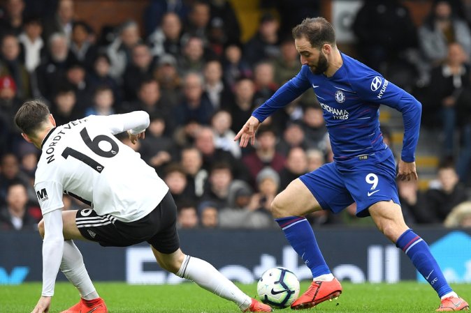 克雷桑双响卡扎伊什维利建功 泰山3-2西海岸