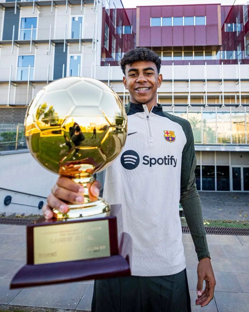 自4月初以来曼联联赛只拿到6分，少于其他所有英超俱乐部