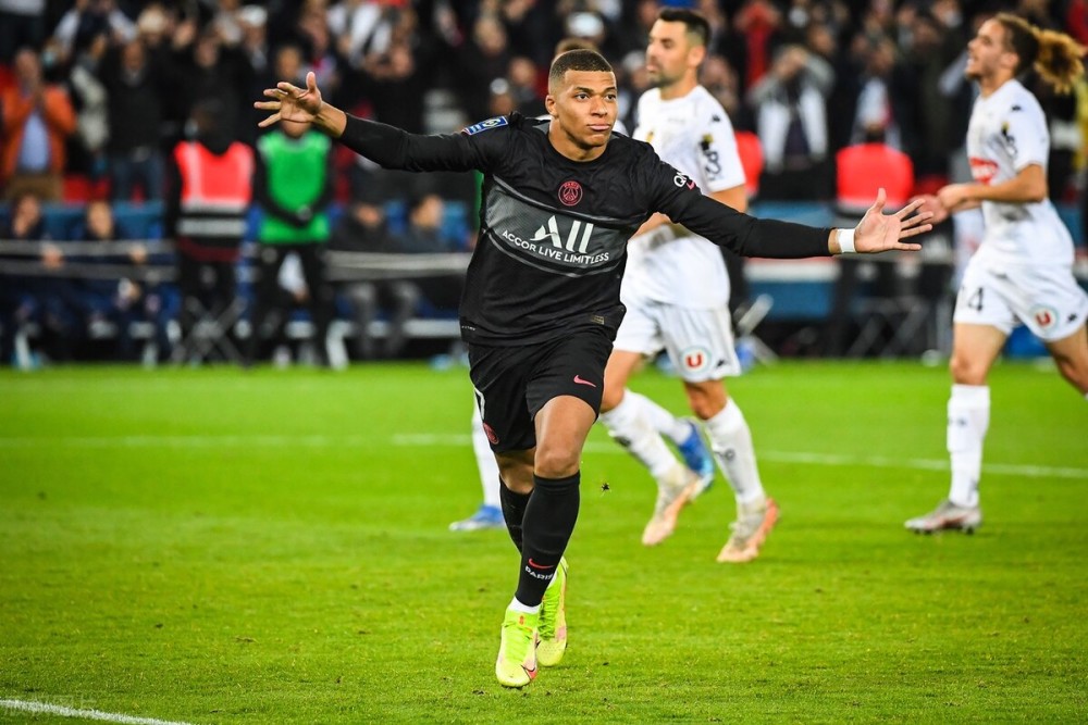 辽粤战杨鸣有3利好！广东也有3大杀招，粤迷却喊话杜锋：少上胡队