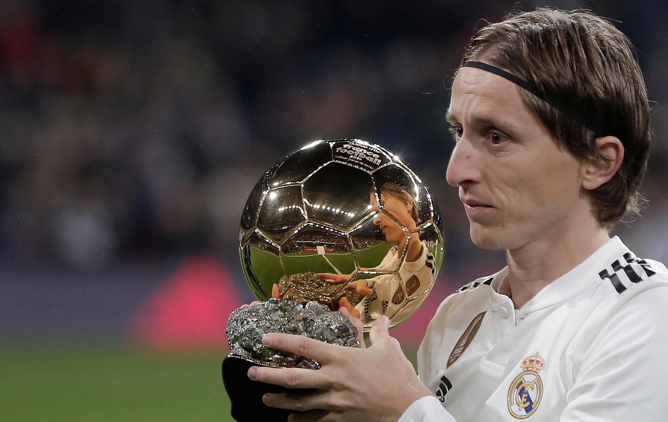 步行者遭遇13连败！卫冕冠军跌入低谷，最快退步队伍引发解散疑云