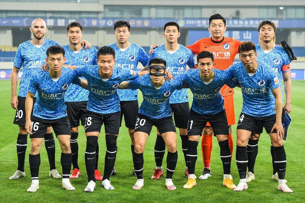 三分36中8！湖人惨败国王，东契奇空砍42分，揭露6大事实