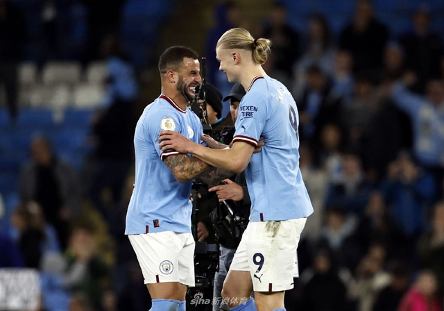 [NBA]阿夫迪亚强行突破 滞空上篮打停快船